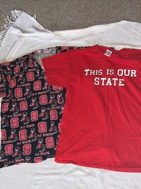 North Carolina STATE Tee NCSU ‘THIS IS OUR STATE' & Wolfpack SCRUB TOP